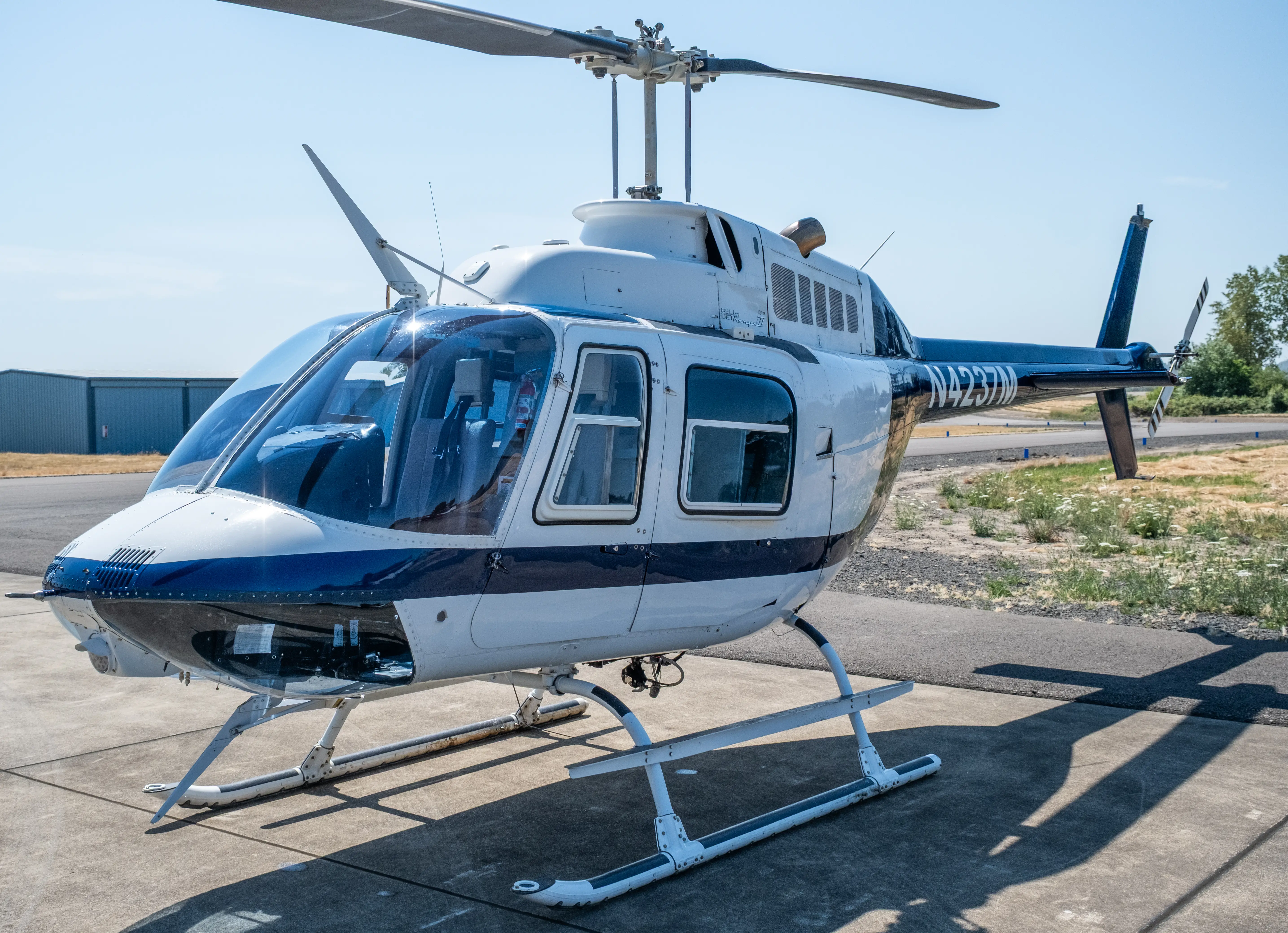 Bell 206b JetRanger N4237M helicopter front view